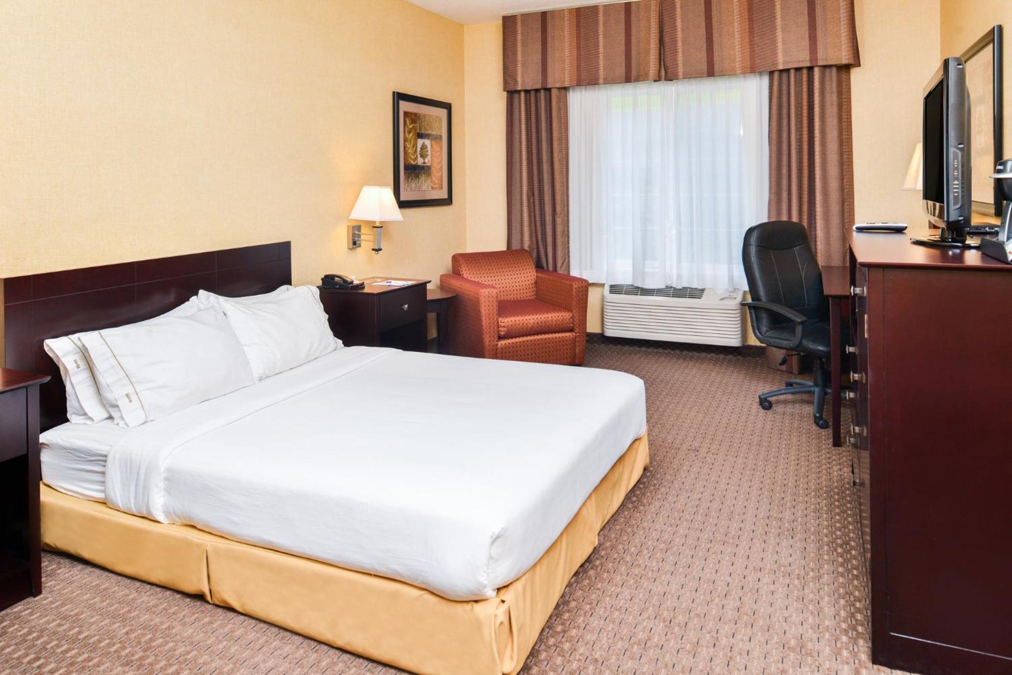 Holiday Inn Express Hotel & Suites Portland - Jantzen Beach By Ihg Exterior photo