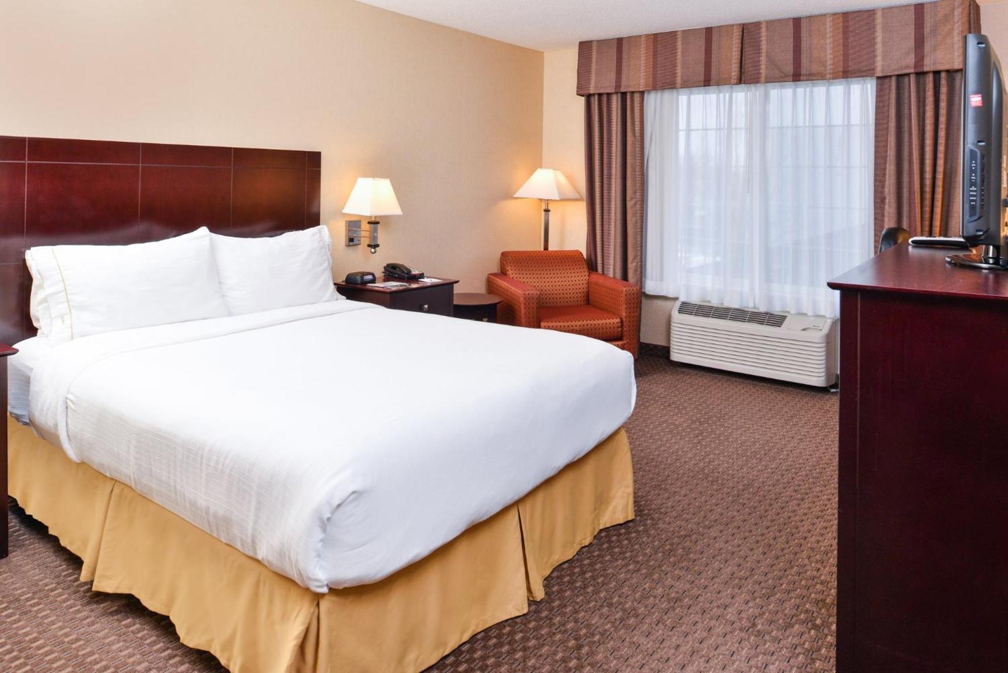 Holiday Inn Express Hotel & Suites Portland - Jantzen Beach By Ihg Exterior photo