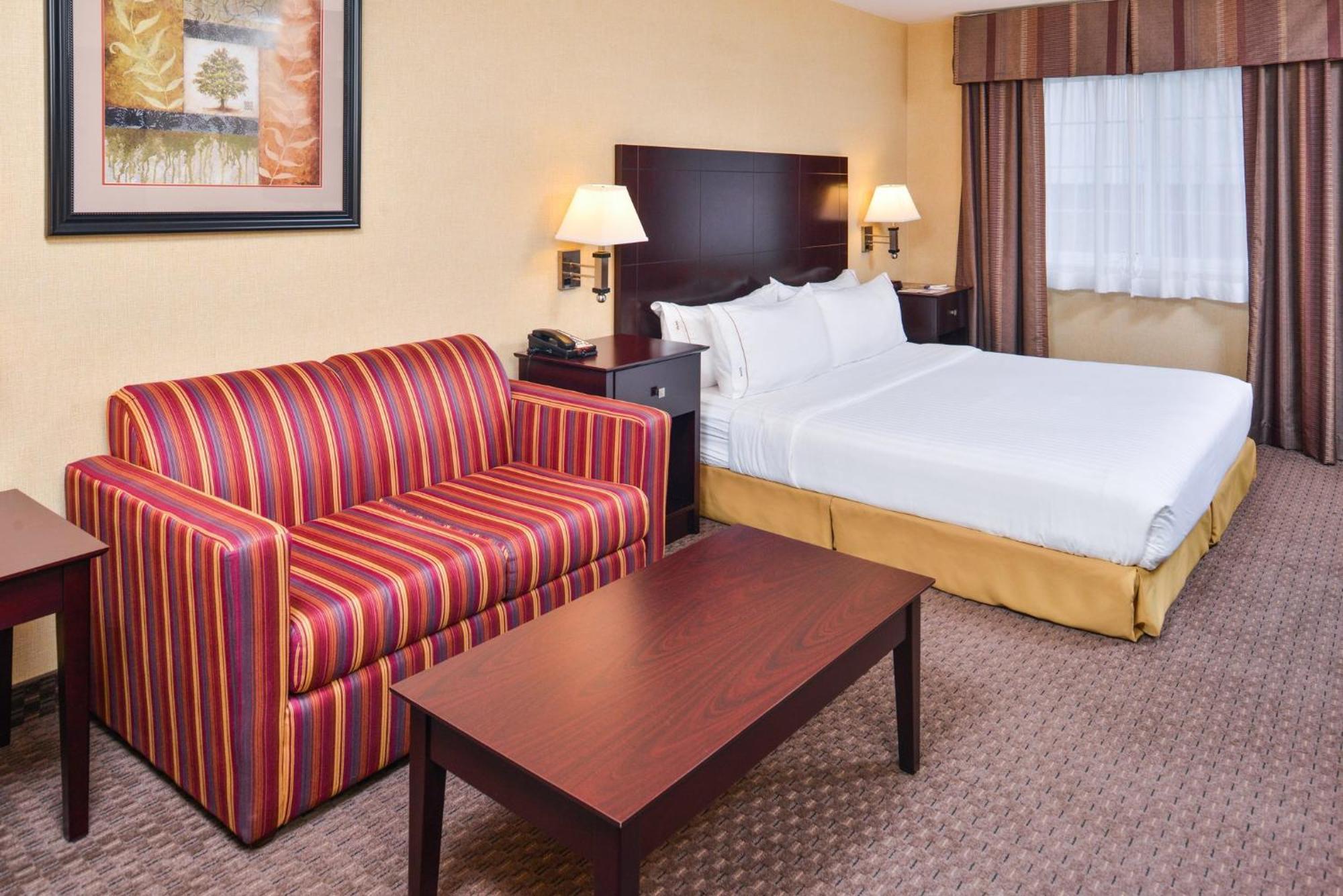 Holiday Inn Express Hotel & Suites Portland - Jantzen Beach By Ihg Exterior photo